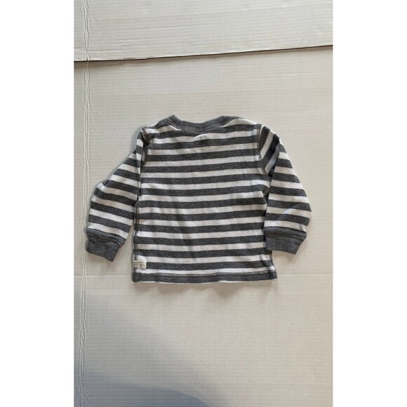 Carter's Boys 3 piece lot Size 12 month - Picture 10 of 11